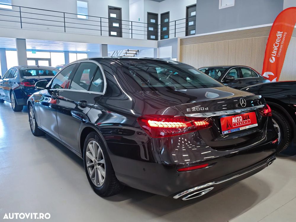 Mercedes-Benz E 200 d 9G-TRONIC Avantgarde - 4