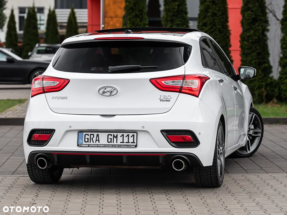 Hyundai i30 1.6 T GDI Turbo - 12