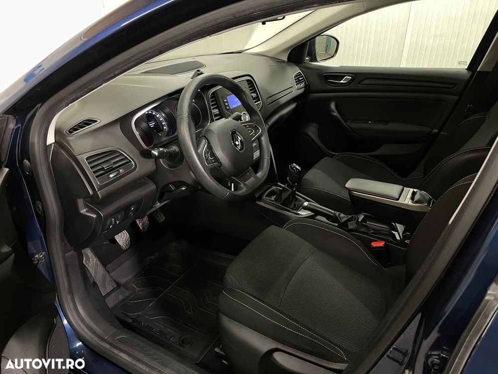 Renault Megane TCe GPF Zen - 6