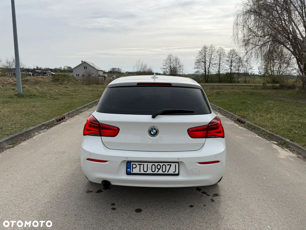 BMW Seria 1 116i - 12