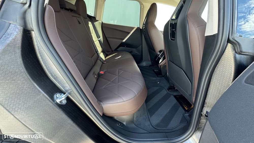 BMW iX xDrive 40 Pack Desportivo - 33