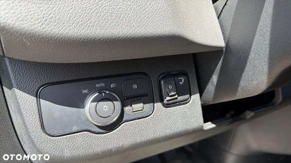 Mercedes-Benz Sprinter - 26