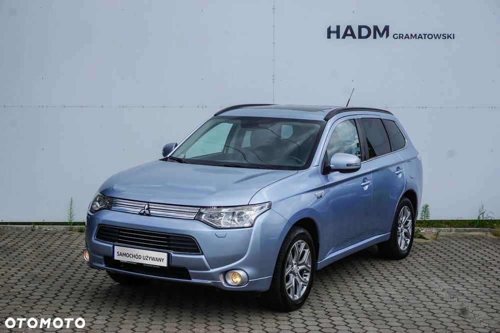 Mitsubishi Outlander - 3
