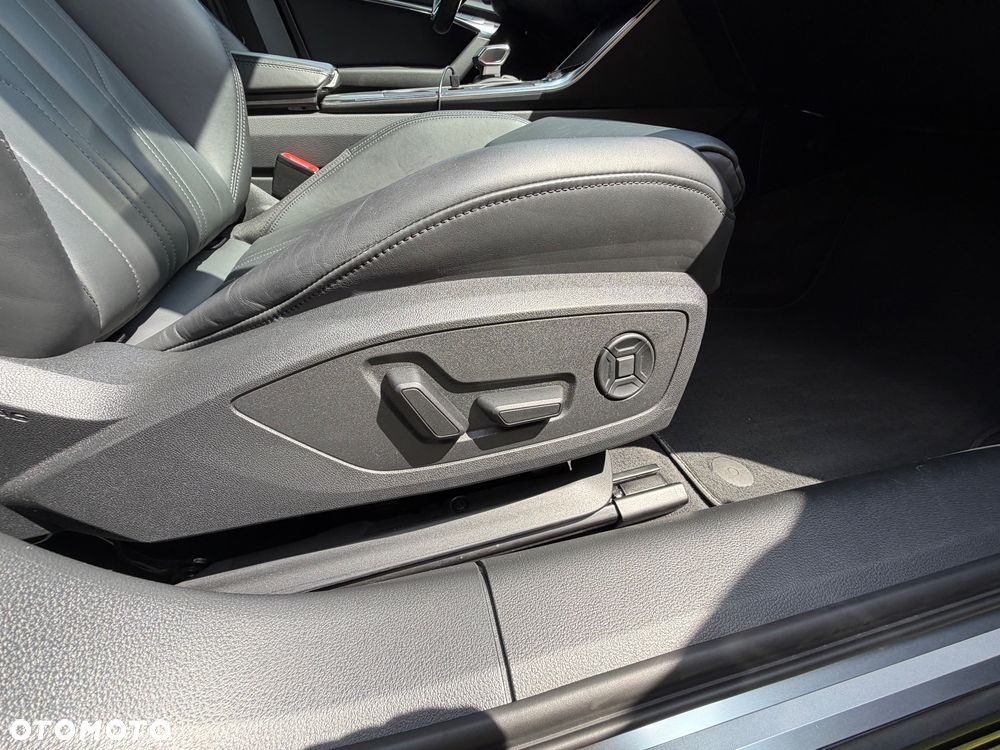 Audi A6 Avant 40 TDI quattro S tronic sport - 16
