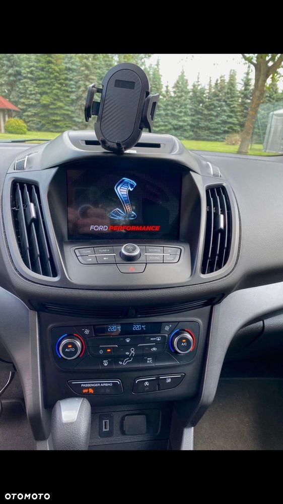 Ford Escape 2.0 EcoBoost AWD Titanium - 9