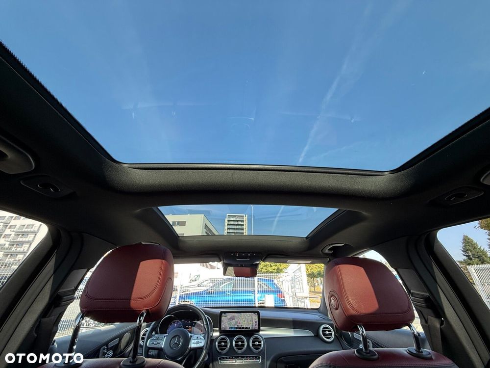 Mercedes-Benz GLC 300 d 4-Matic - 31