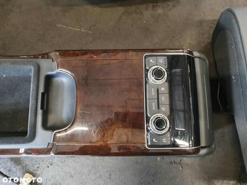 SIEDZENIE TYŁ AUDI A8 L D4 LONG - 4