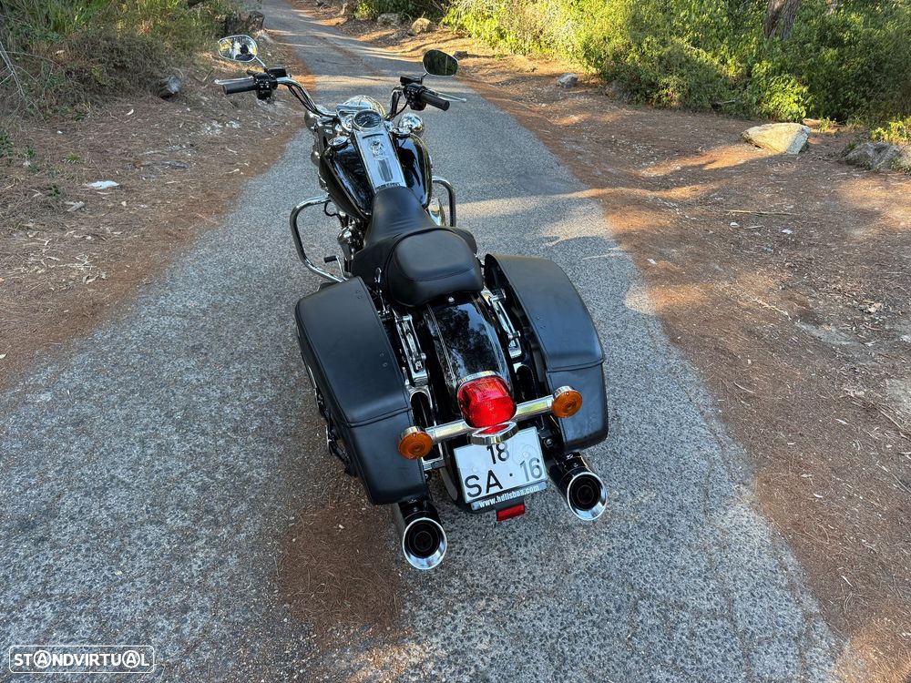 Harley-Davidson Road King 107 - 16