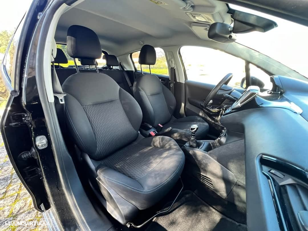 Peugeot 208 1.5 BlueHDi Allure - 24