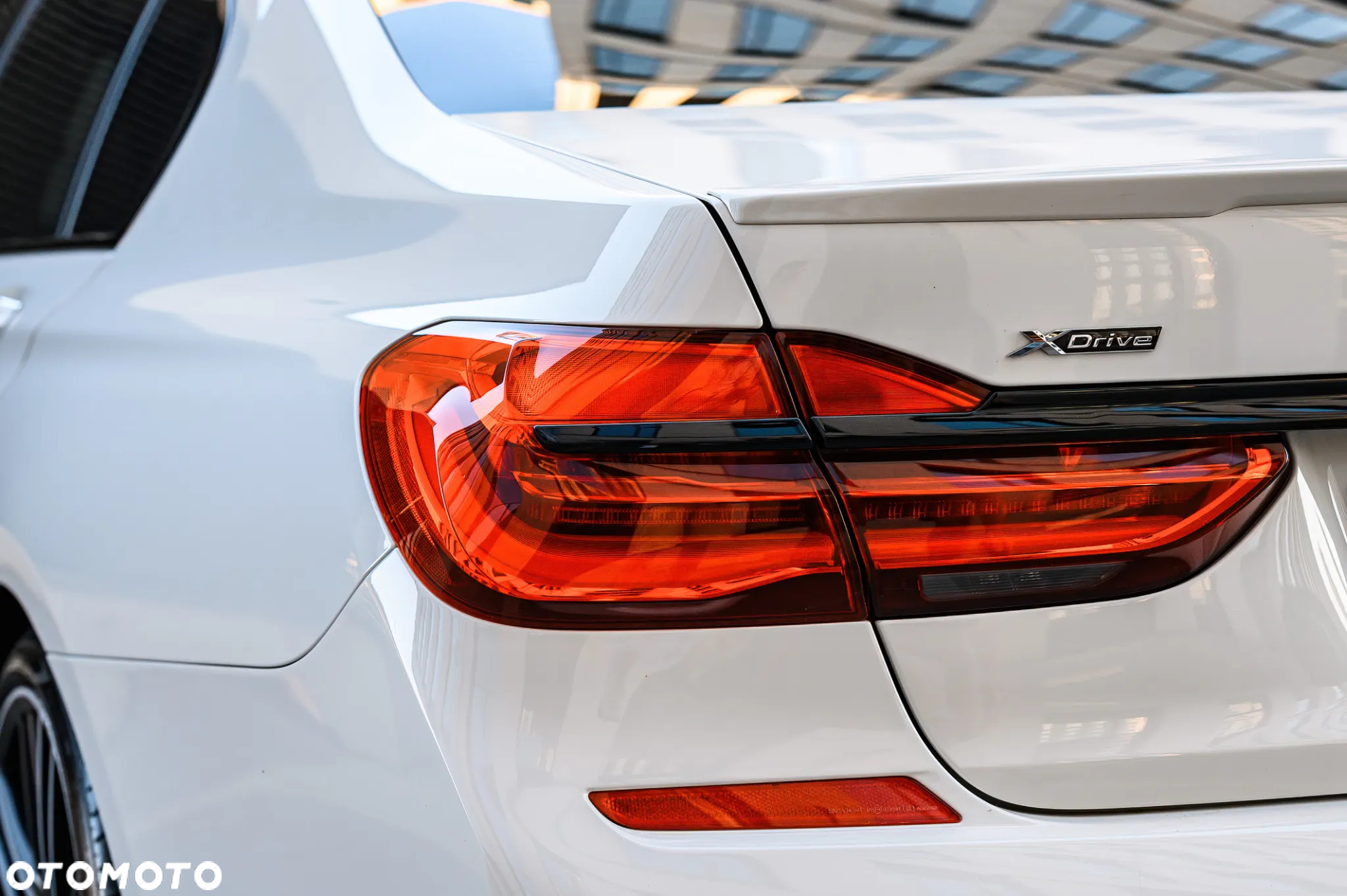 BMW Seria 7 750Li xDrive - 19
