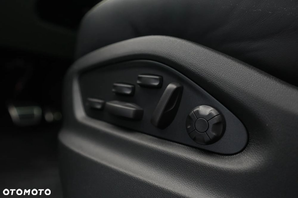 Porsche Cayenne Coupe S - 19