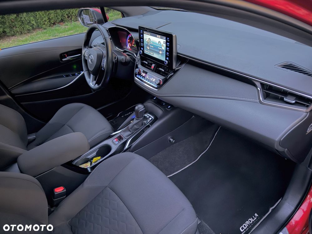 Toyota Corolla - 13