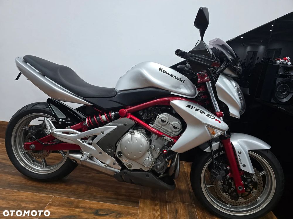 Kawasaki ER - 2