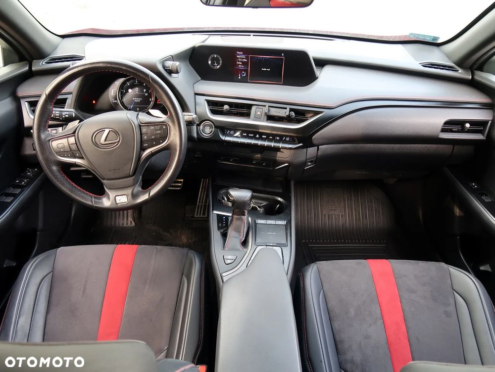 Lexus UX 200 F Sport 2WD - 14