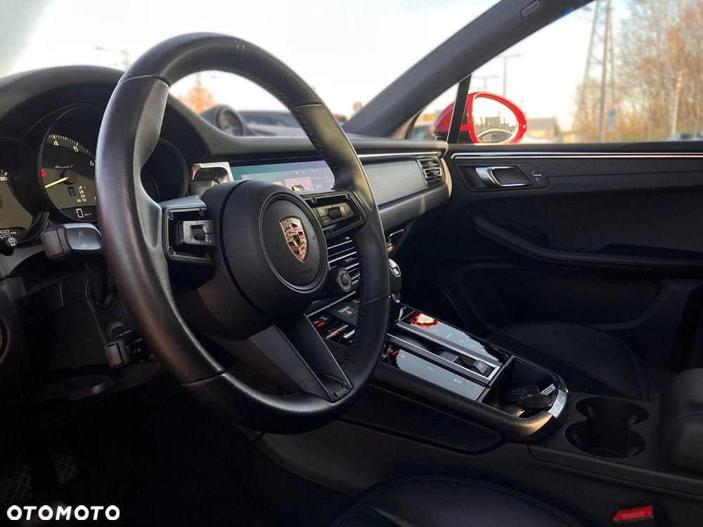 Porsche Macan T - 21