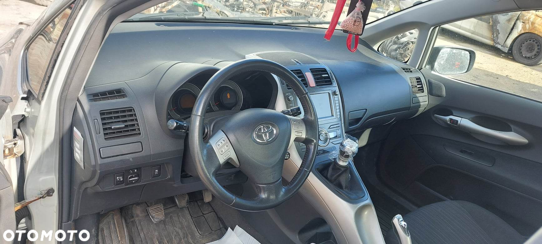 TOYOTA  Auris 2,0 D4D 126KM wtryskiwacz wtrysk - 7