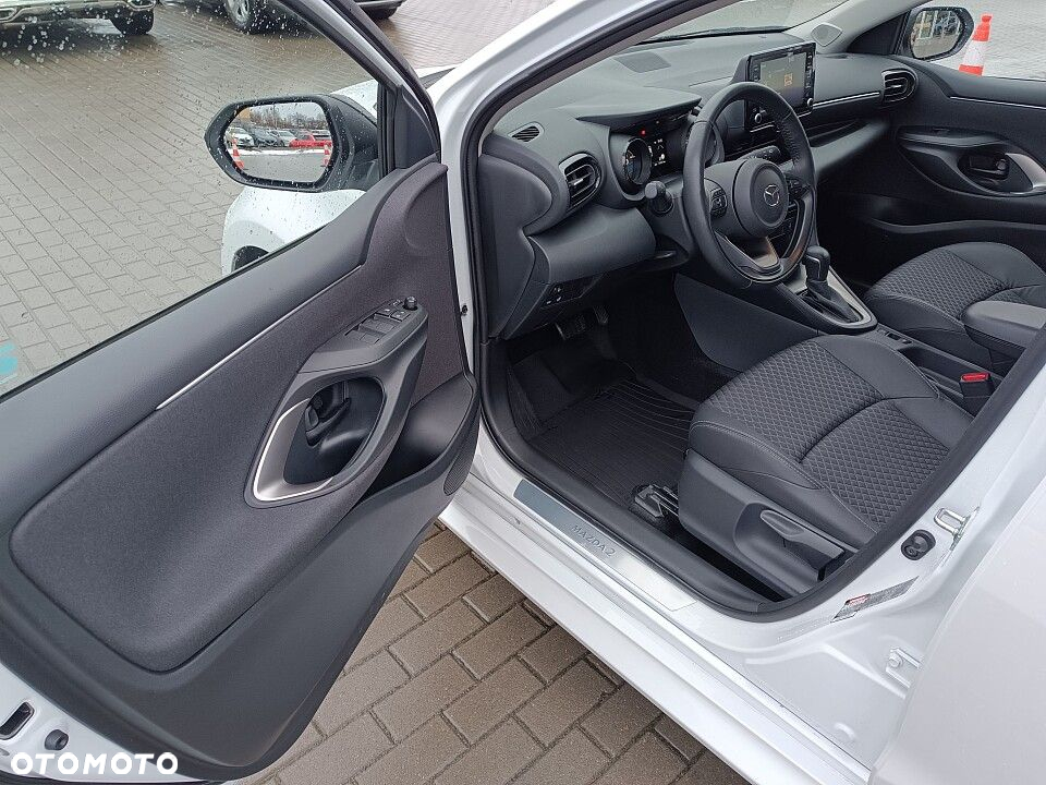 Mazda 2 - 4