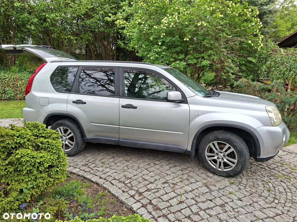 Nissan X-Trail 2.0 XE - 2