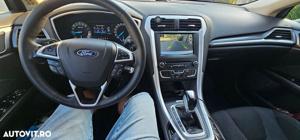 Ford Mondeo 2.0 TDCi Powershift Business - 4
