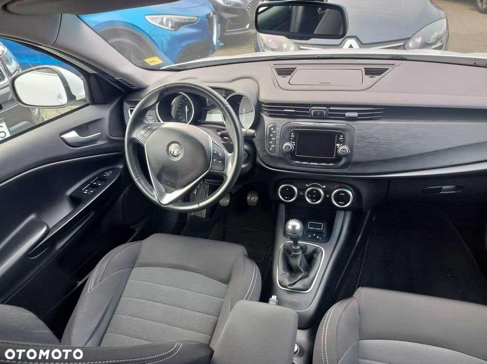 Alfa Romeo Giulietta - 13
