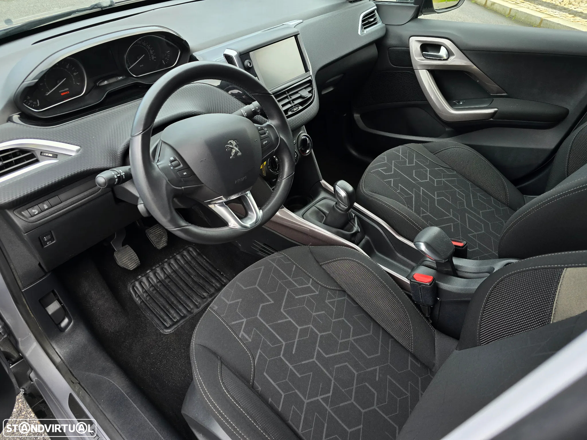 Peugeot 2008 1.2 PureTech Style - 22