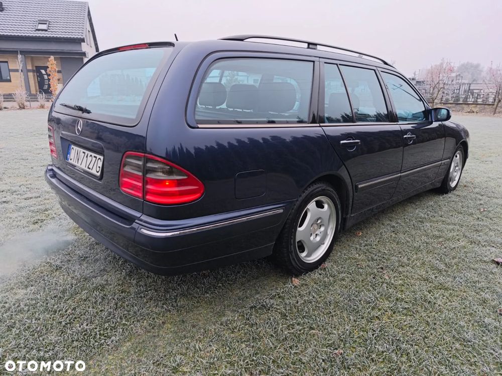 Mercedes-Benz Klasa E 270 T CDI Avantgarde - 14