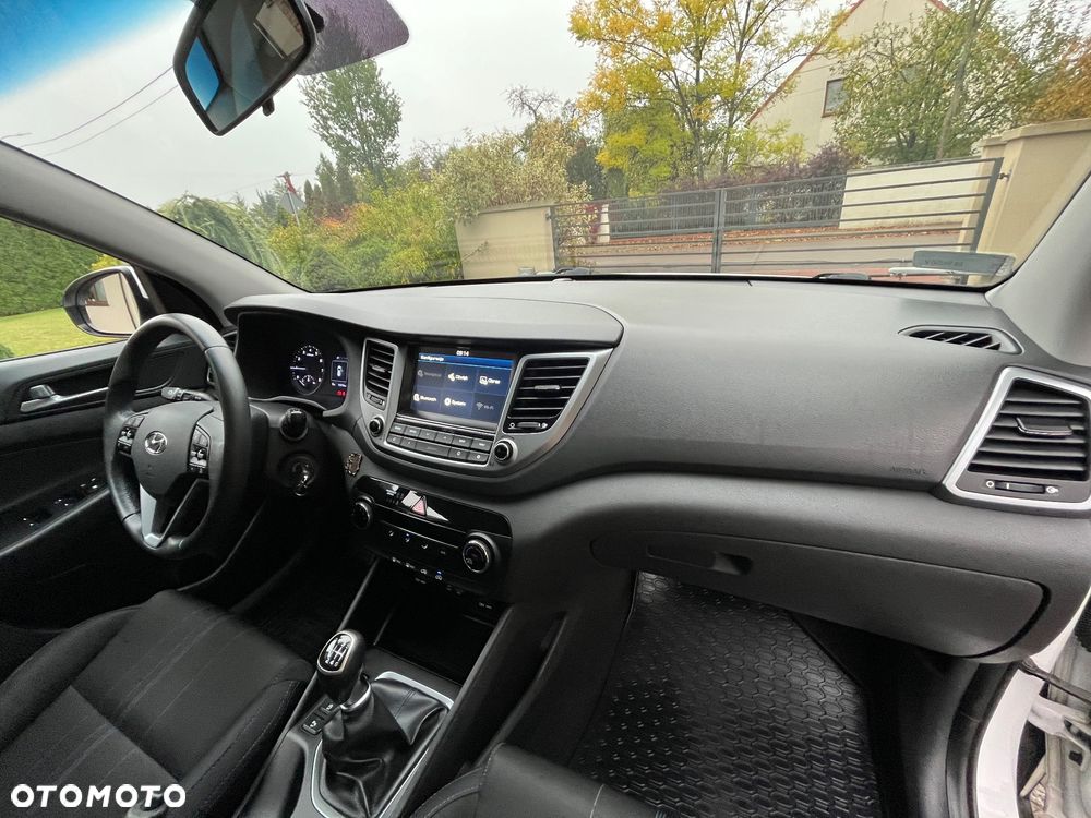 Hyundai Tucson 1.6 GDI BlueDrive Design 2WD - 27
