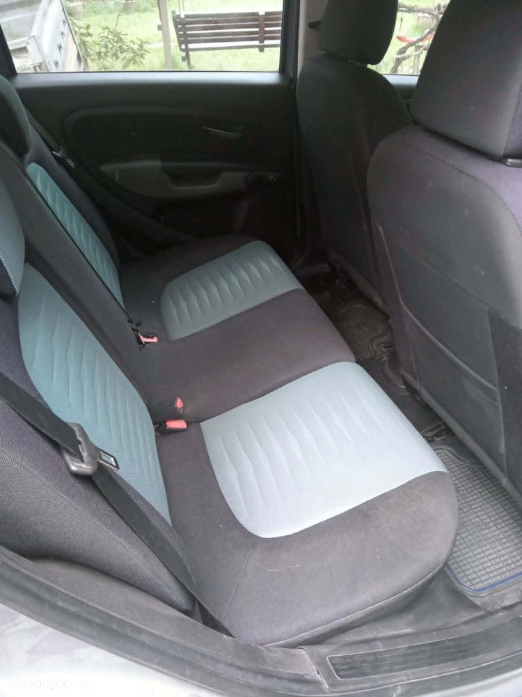 Fiat Punto - 4