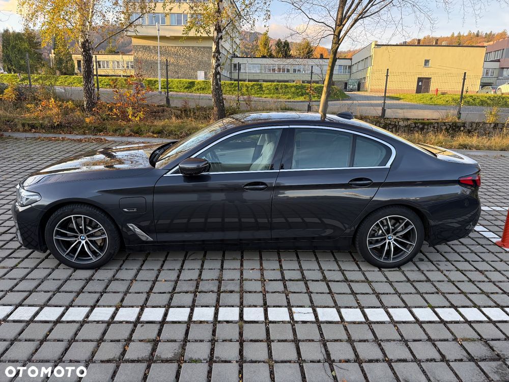BMW Seria 5 530e Luxury Line - 9