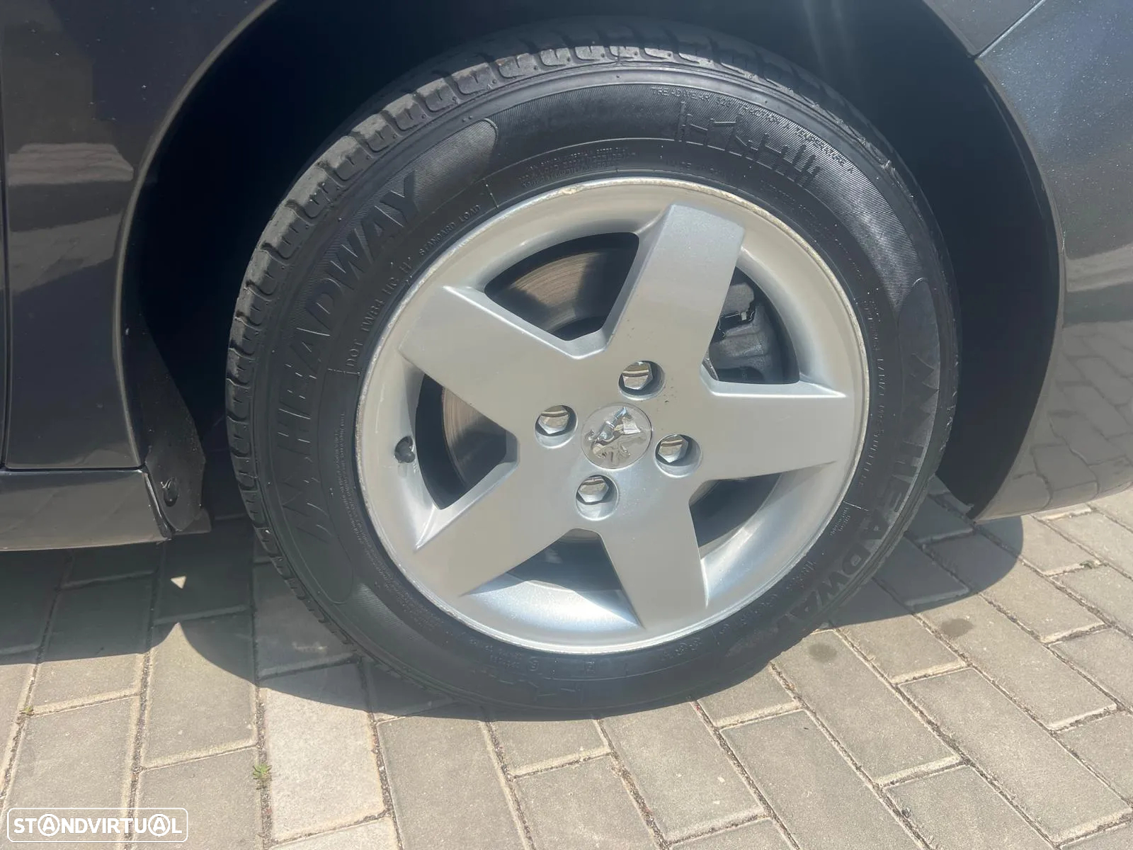 Peugeot 207 SW 1.4 Trendy - 12