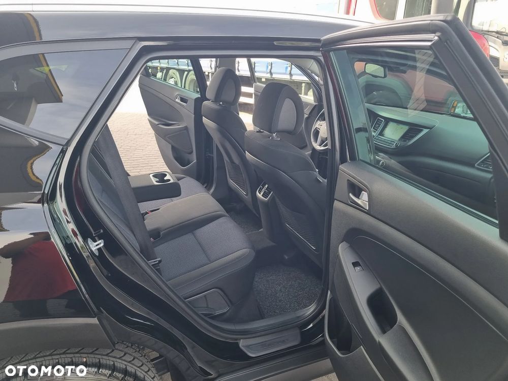Hyundai Tucson blue 1.7 CRDi 2WD Intro Edition - 8