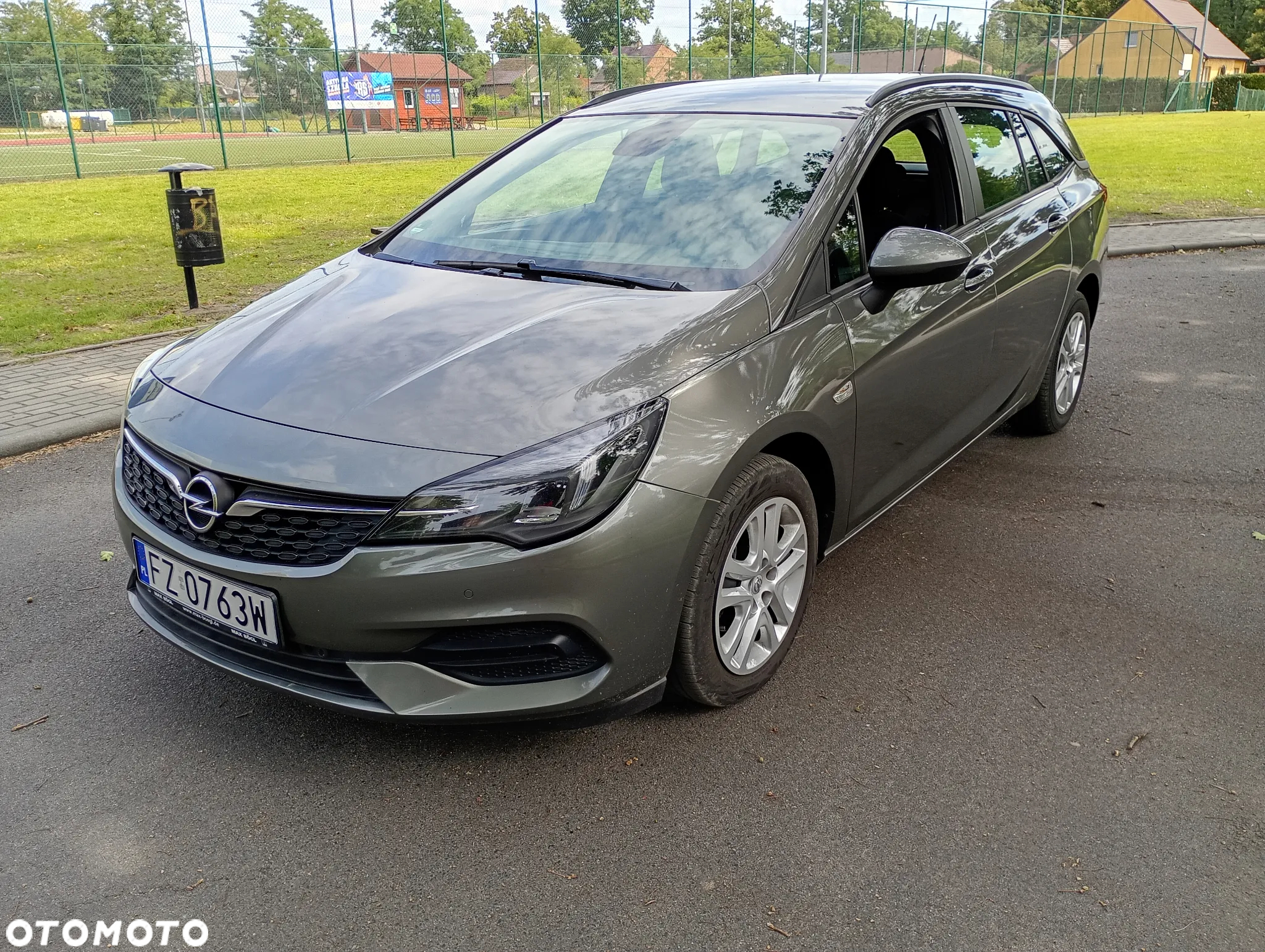 Opel Astra 1.5 D Start/Stop Business Elegance - 2