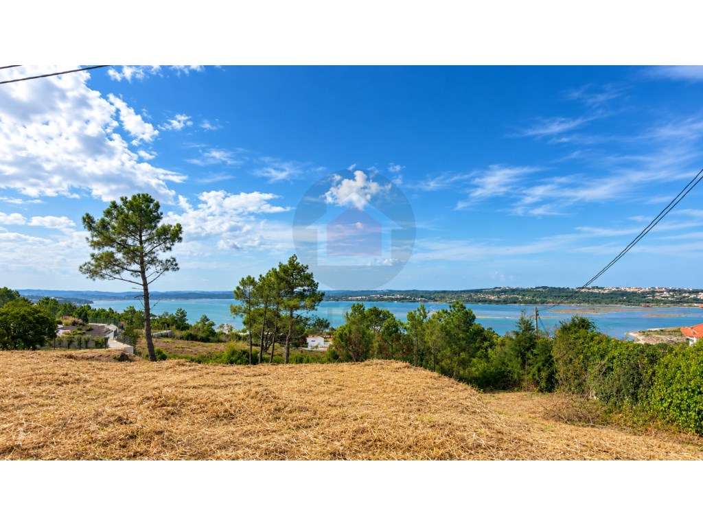 Terreno com vistas magníficas e projeto aprovado para a construção ... - Grande imagem: 2/20