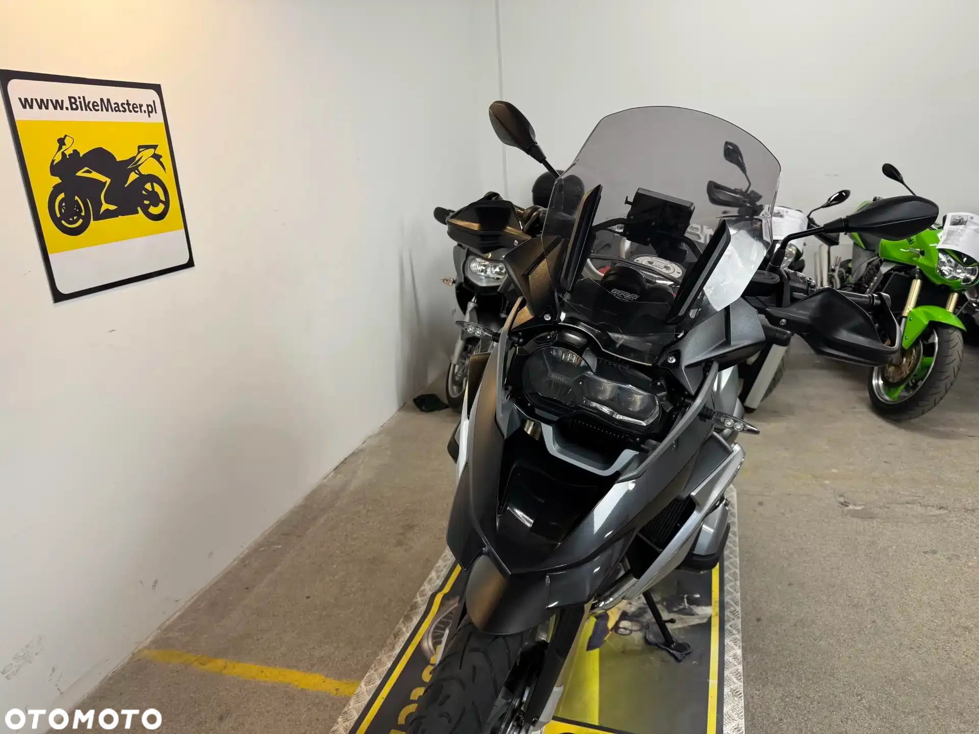 BMW R - 33