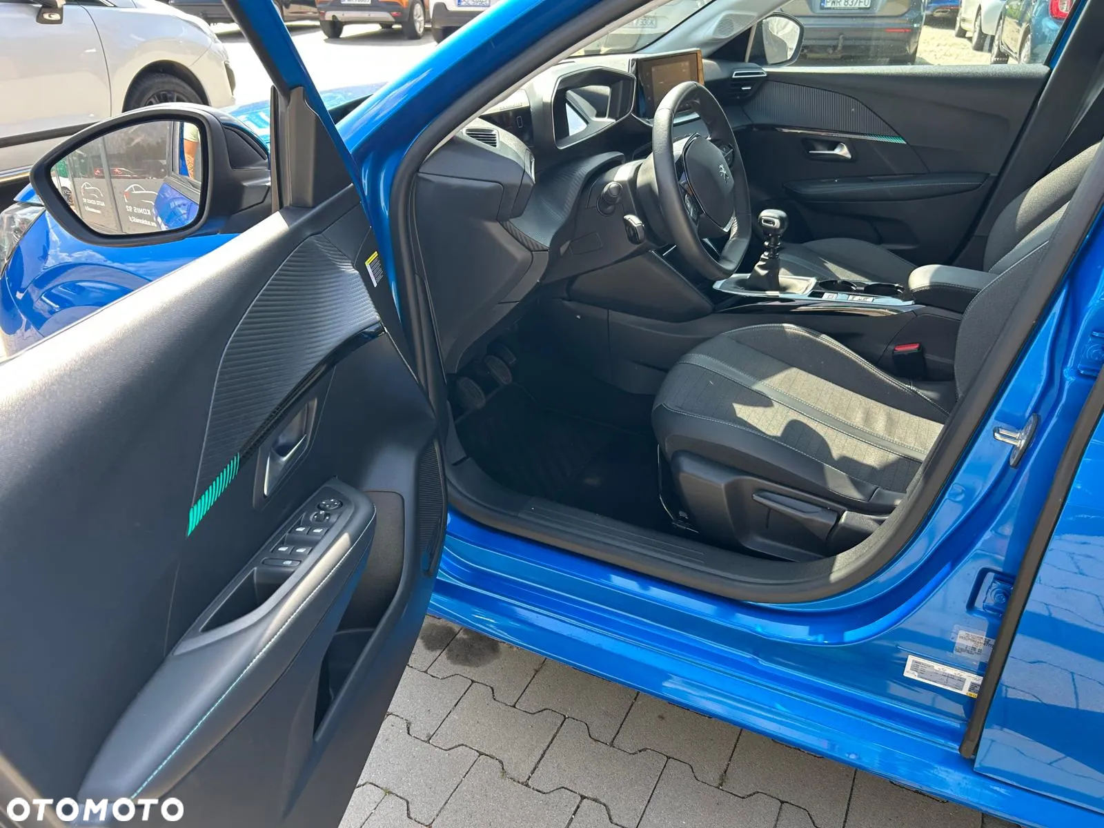 Peugeot 208 PureTech 100 Allure - 17