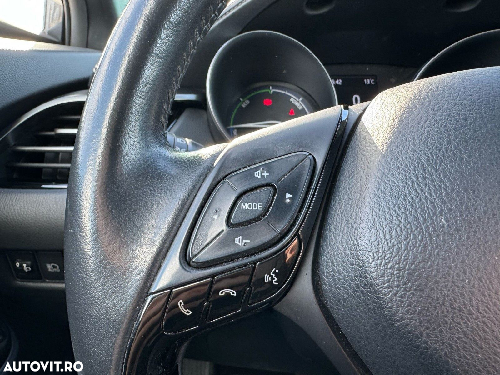 Toyota C-HR - 16