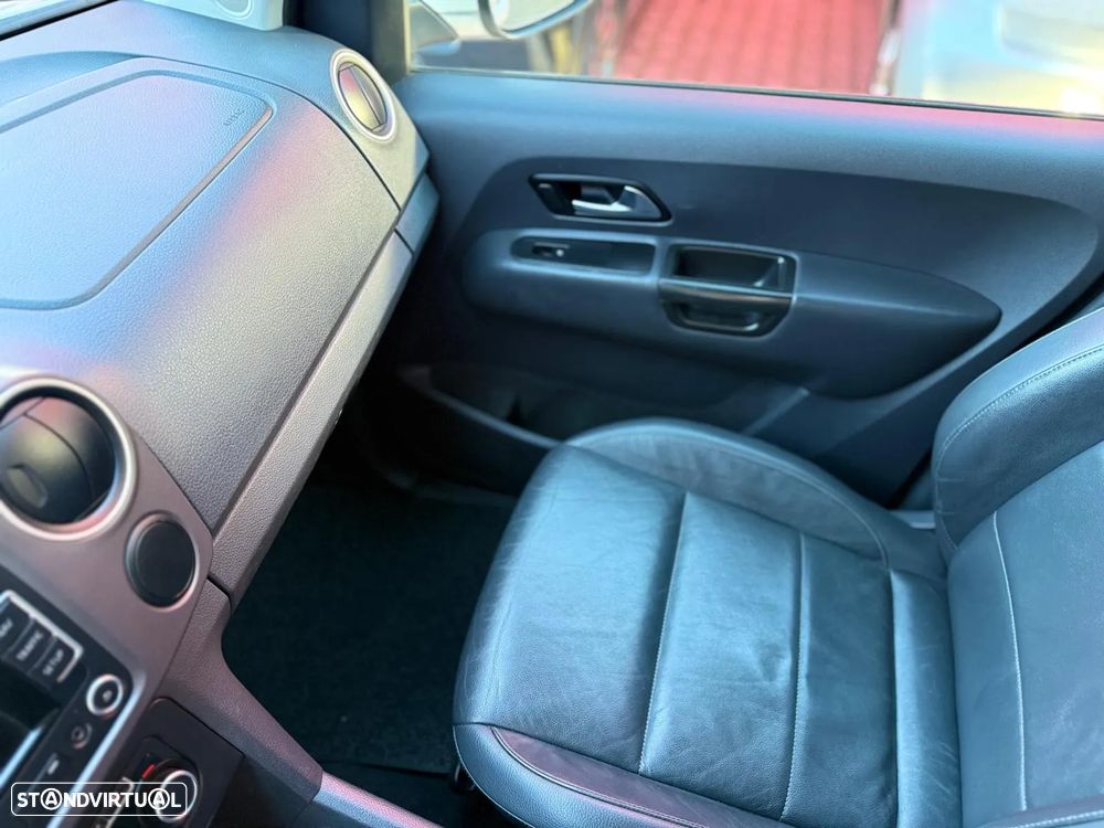 VW Amarok 2.0 TDi CD High.CM IP 4Motion - 16