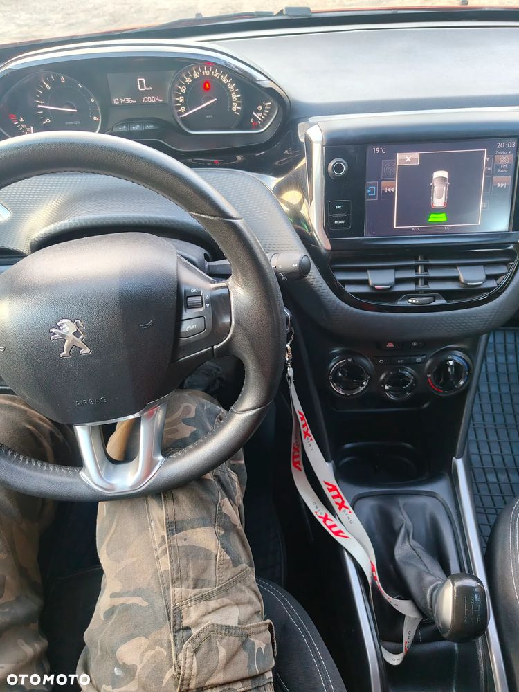 Peugeot 2008 - 13