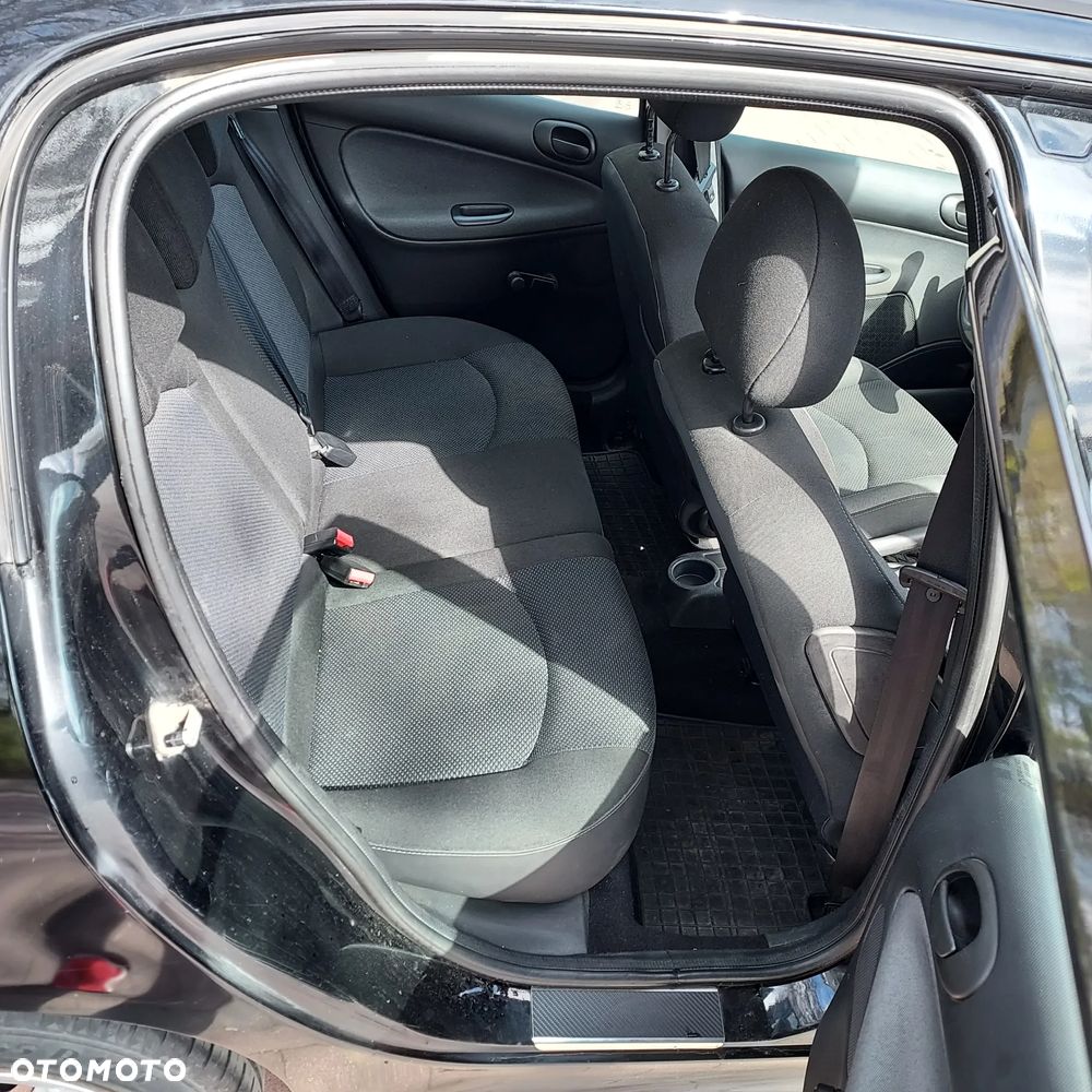 Peugeot 206 plus - 10