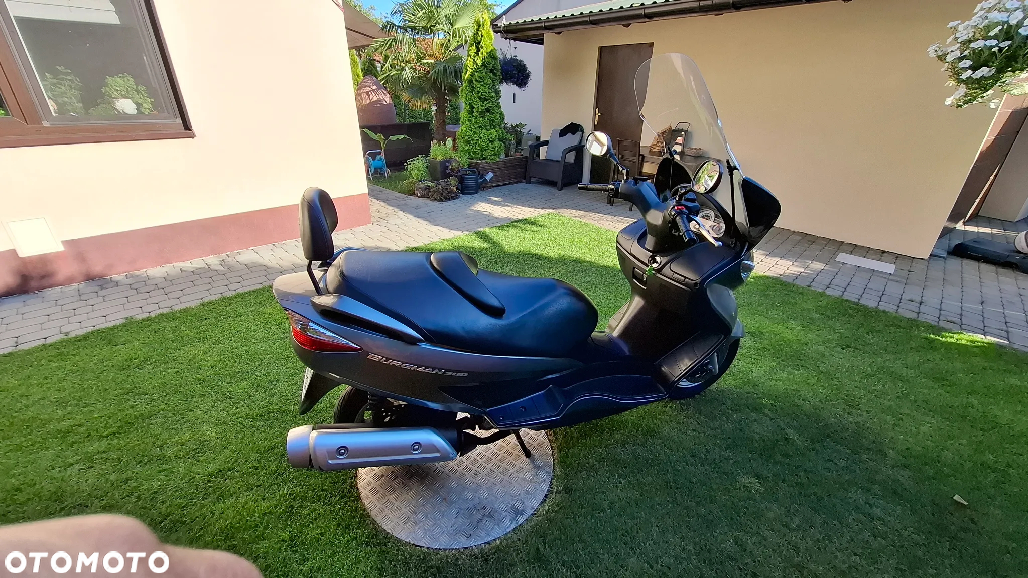 Suzuki Burgman - 5
