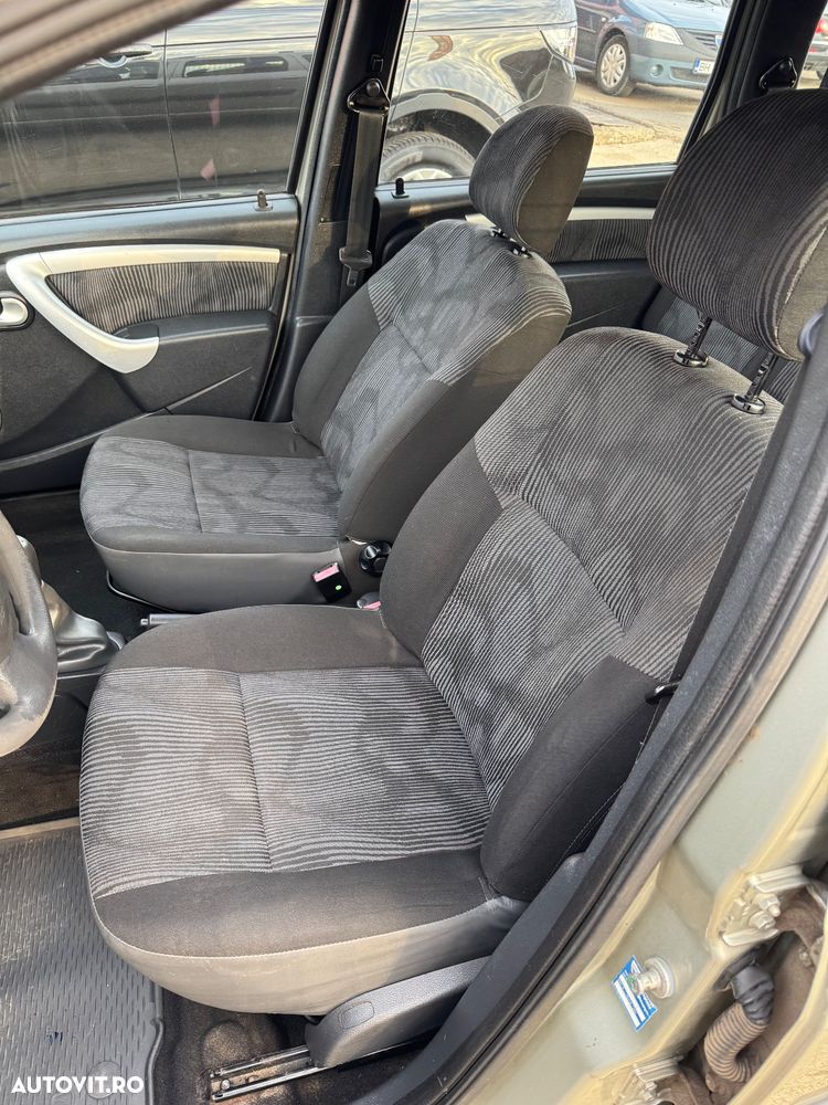 Dacia Logan MCV K90 1.6 16v Laureate - 18