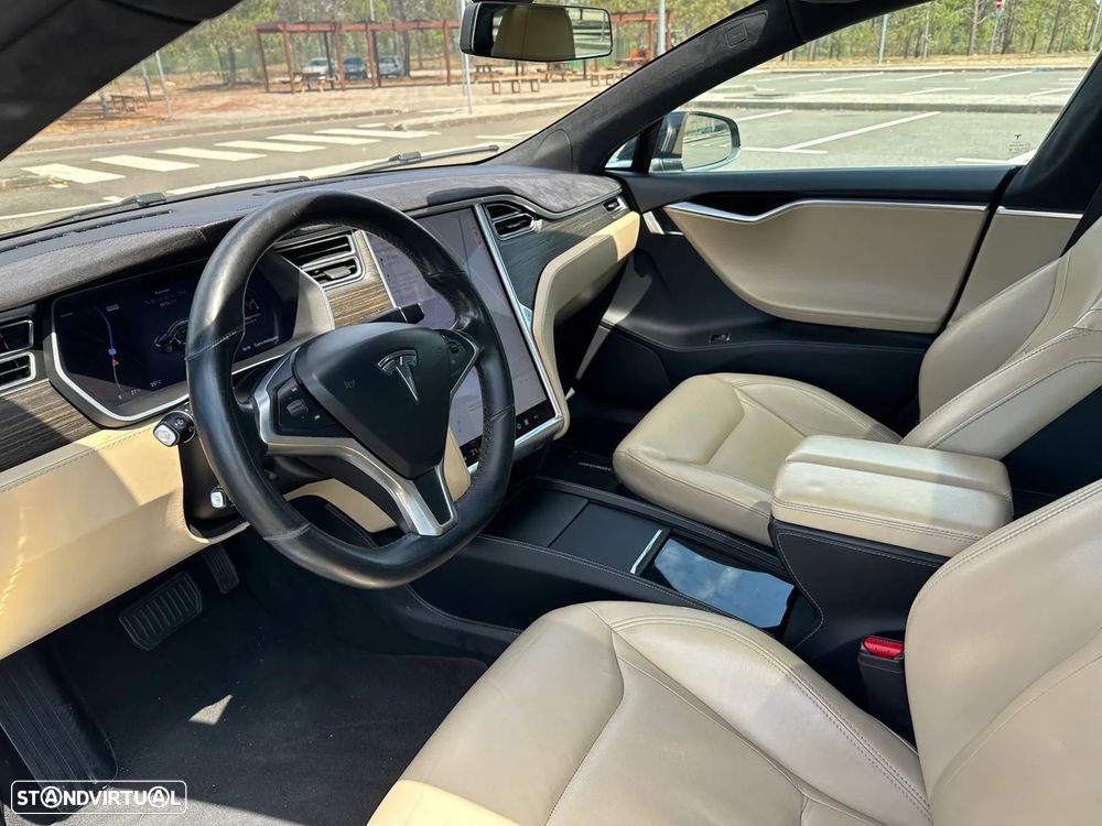Tesla Model S 85D AWD - 22