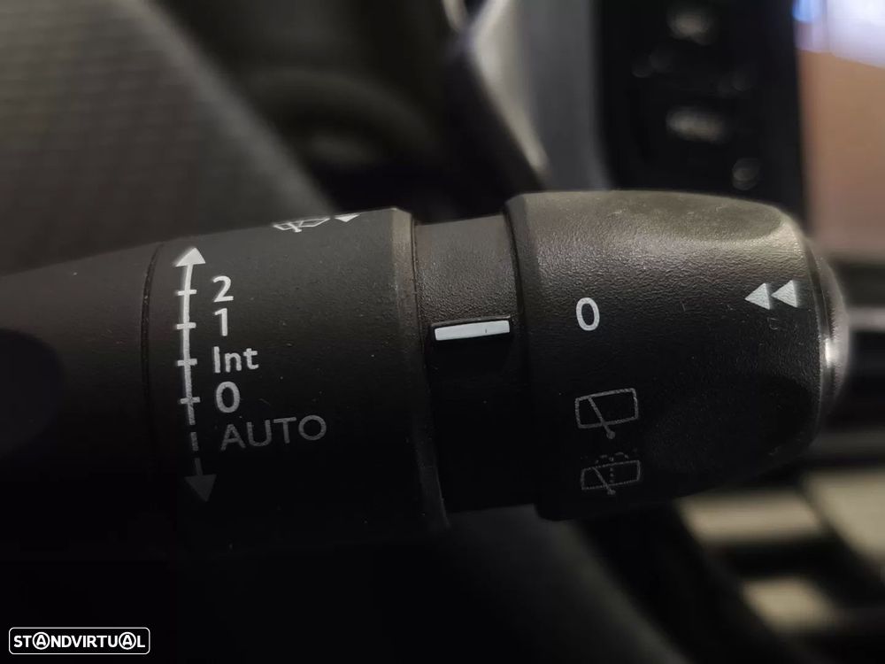 Peugeot 2008 PureTech 110 Stop&Start EAT6 Allure - 12