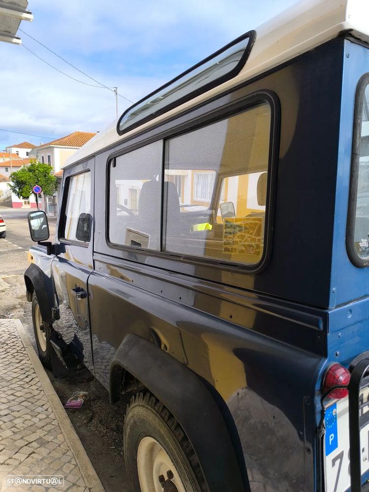Land Rover Defender 90 2.5 TD5 Metal Top - 1