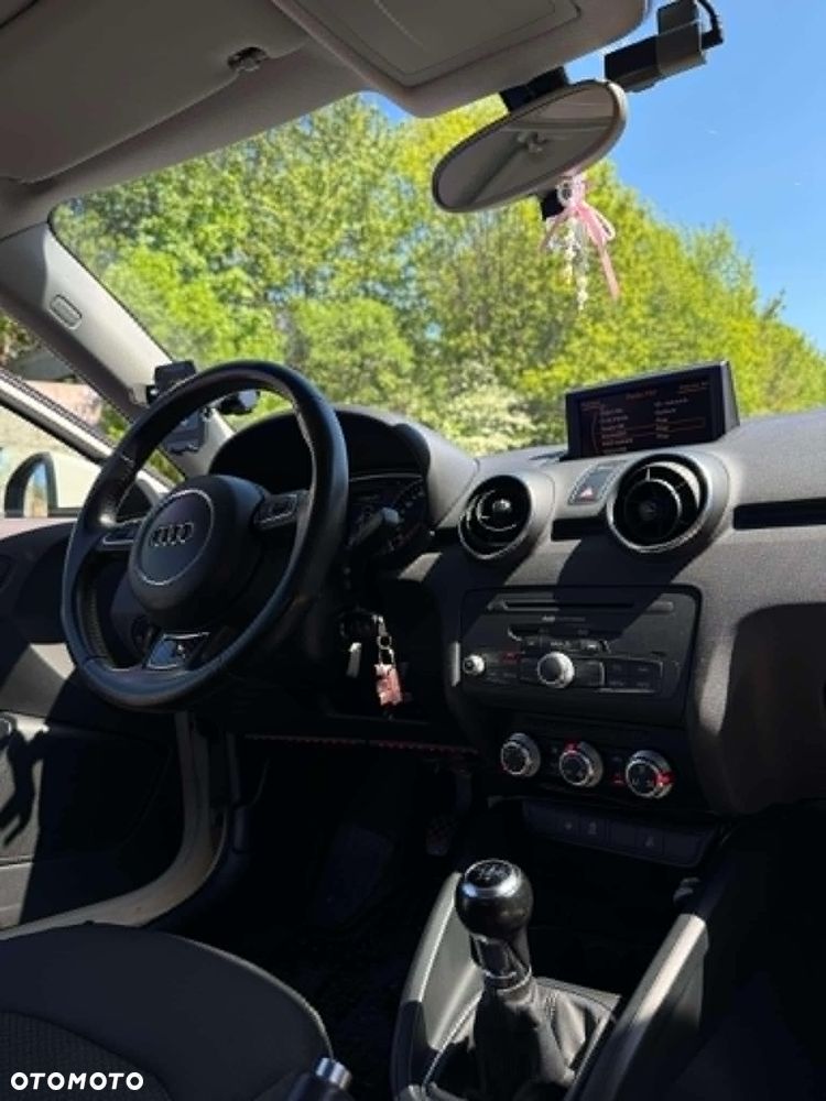 Audi A1 3-drzwiowe 1.2 TFSI Ambition - 8
