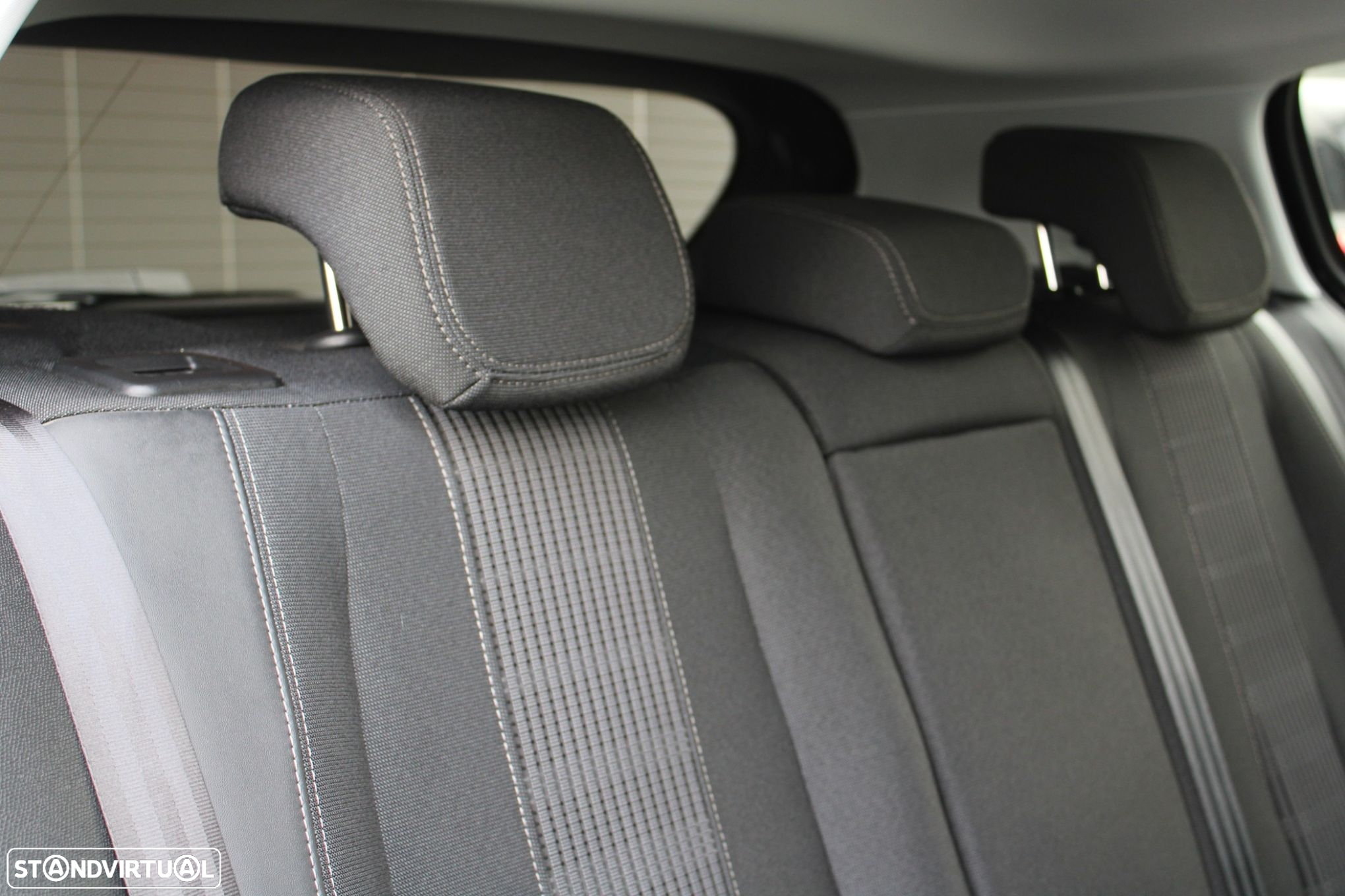 Peugeot 308 1.2 PureTech Allure - 20