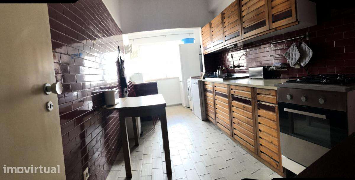 Quarto - localizado em Olaias Lisbon - Grande imagem: 5/14