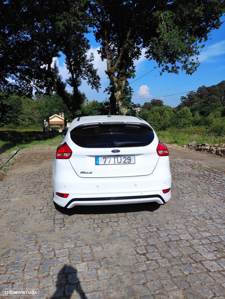 Ford Focus 1.5 TDCi ST-Line - 4