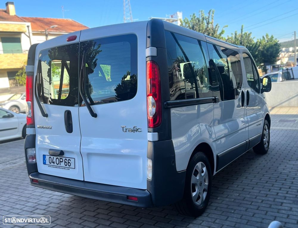 Renault Trafic - 26