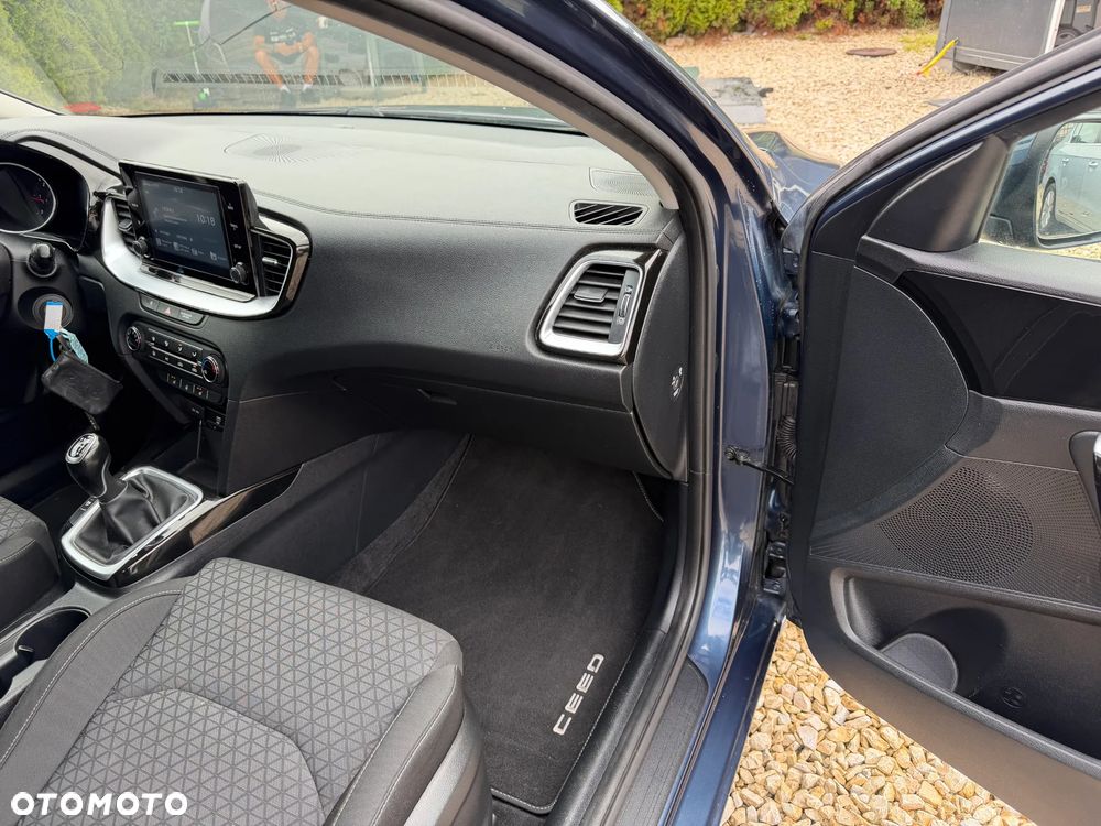 Kia Ceed 1.6 CRDi Platinum Edition - 14